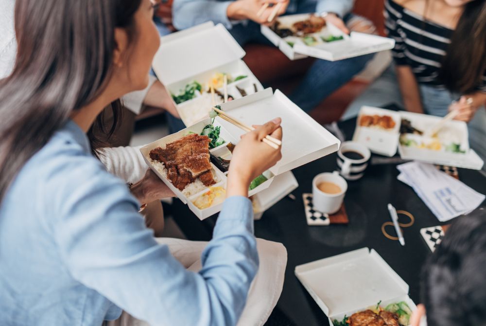 Pause déjeuner : pourquoi opter pour une formule repas midi ?